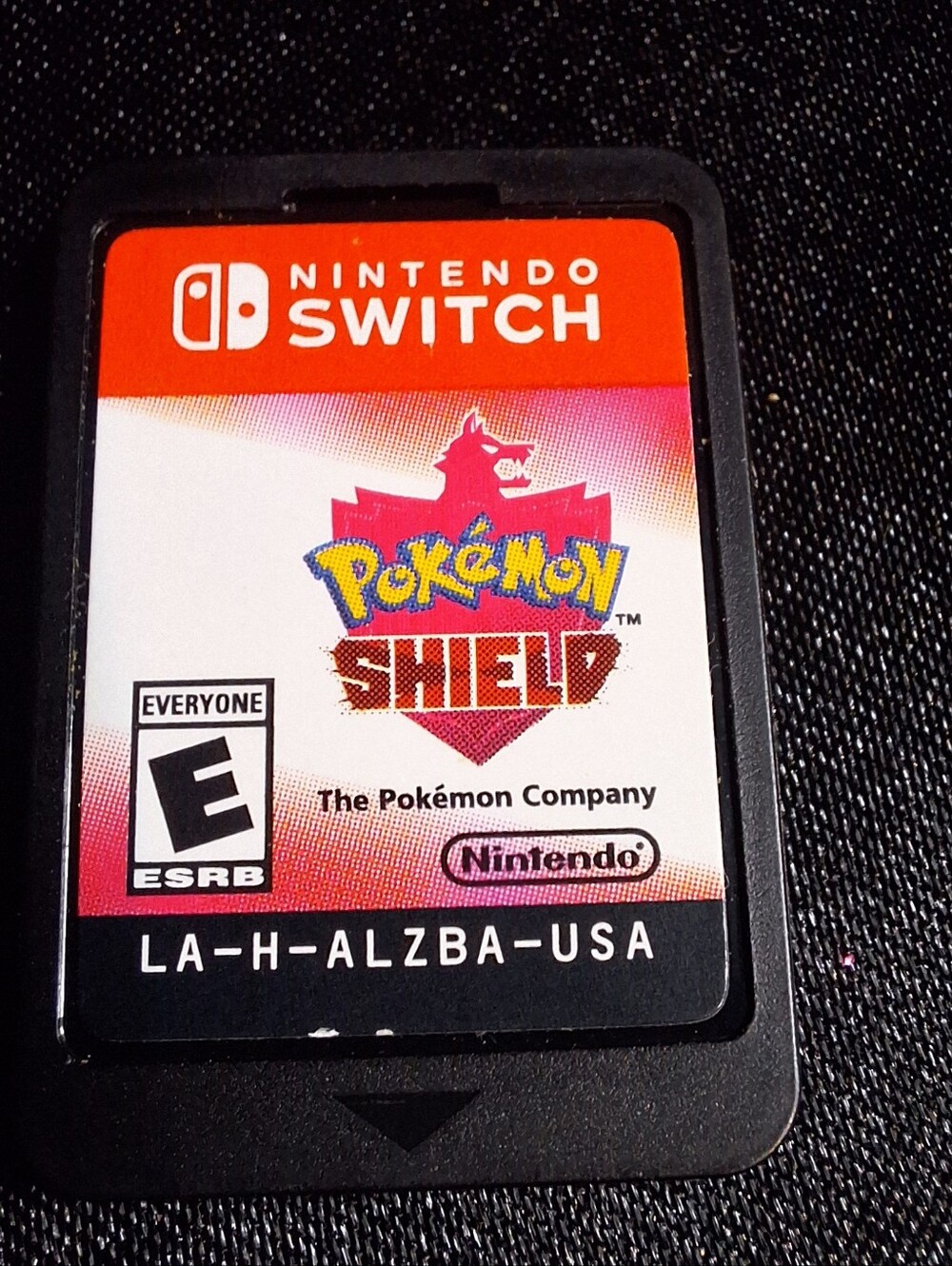 Nintendo Switch~Pokémon Shield~Game Card Only